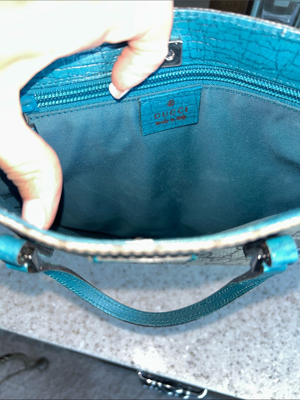 Gucci Beige GG Canvas Tote with Teal Trim - Picture 11 of 16